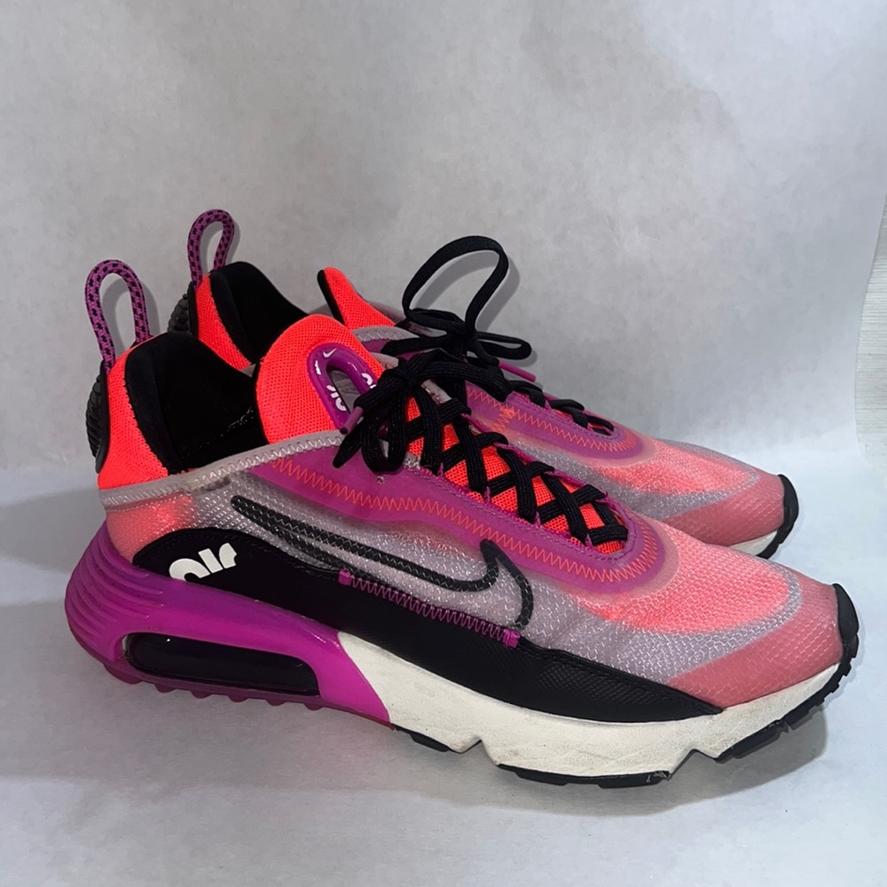 Women’s Nike Air Max size 8.5